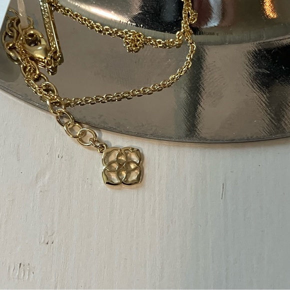 Kendra Scott “Dollie” Pendant Necklace - Picture 11 of 11